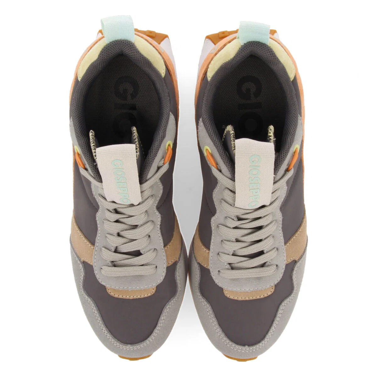 Vincly women's grey retro-style sneakers with inner wedges - Image 4