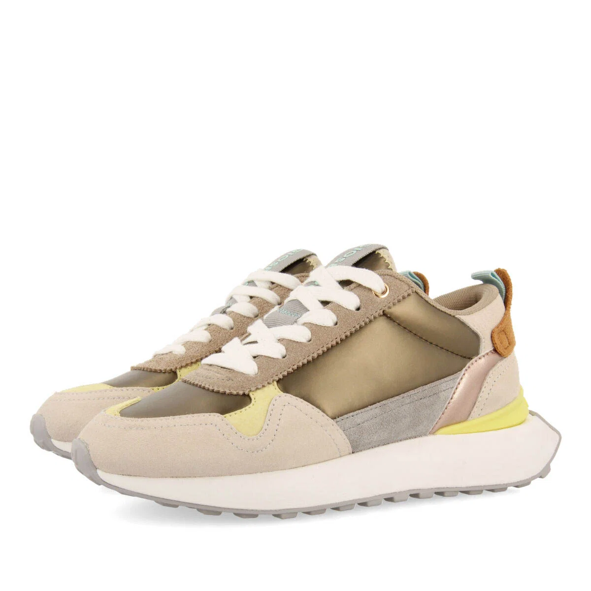 Selkirk women's gold retro sneakers with details - Image 3