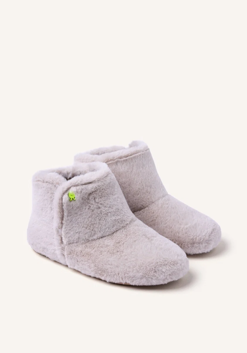 CANDON FURRY BOOT-STYLE SLIPPERS - Image 3