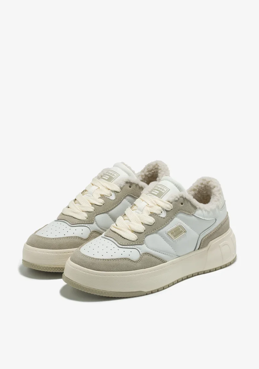 Court Fleece White - Image 3