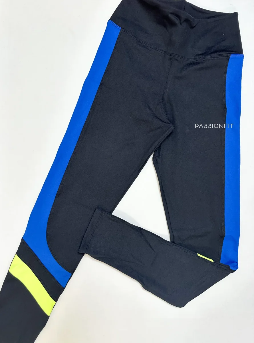 Calça Three Colors - Image 3